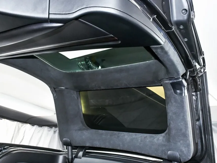 2024 Tesla Model X photo 10