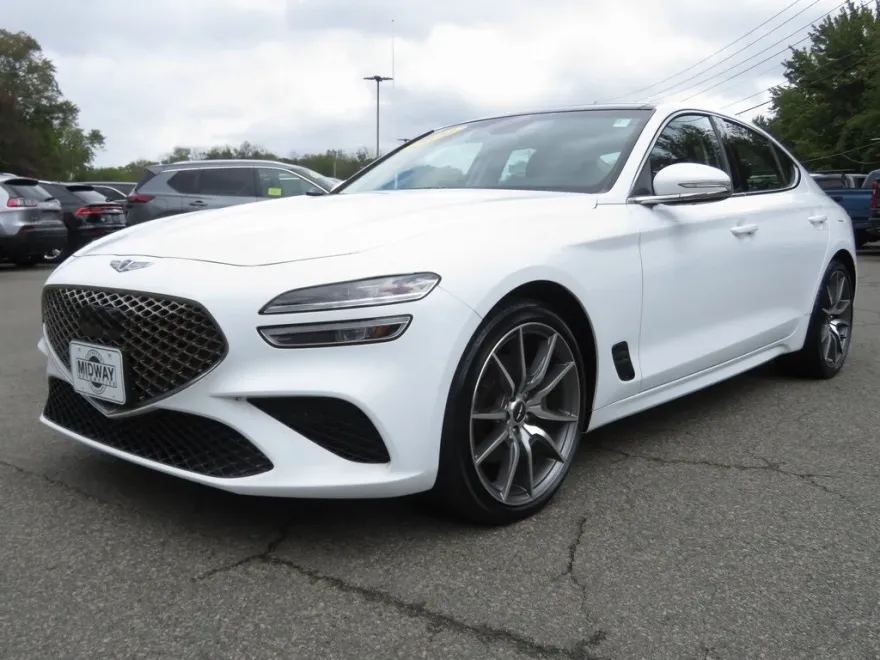 2022 Genesis G70 2.0T photo 1