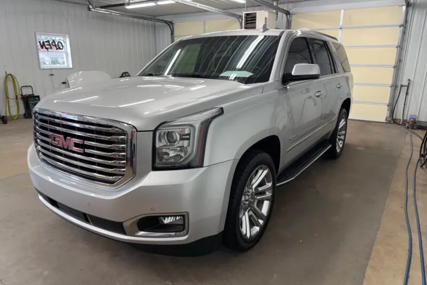 2018 Gmc Yukon SLT photo 1