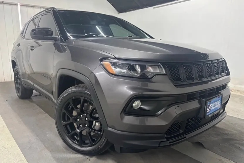 2024 Jeep Compass Altitude Special Edition photo 1
