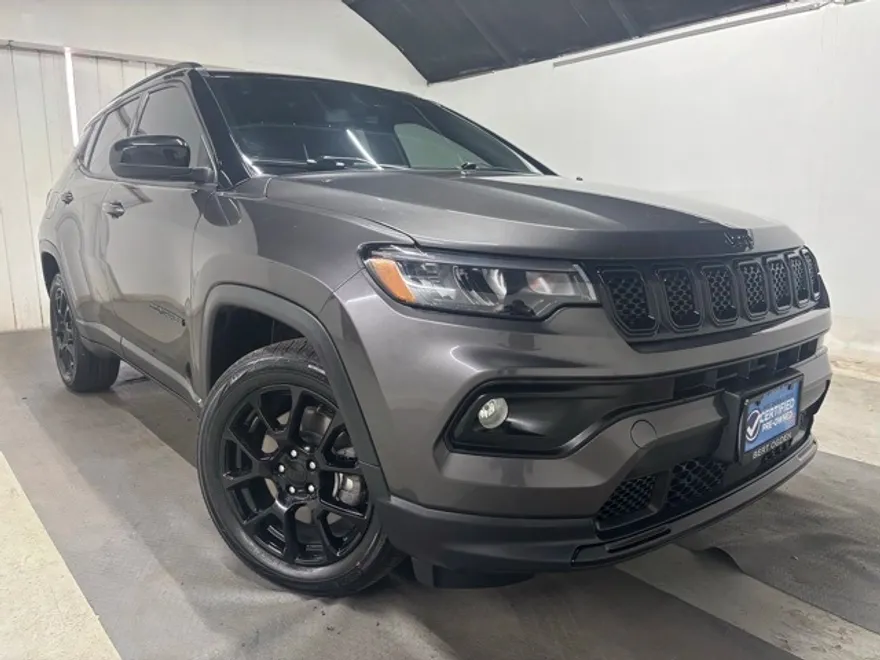 2024 Jeep Compass Altitude Special Edition photo 1
