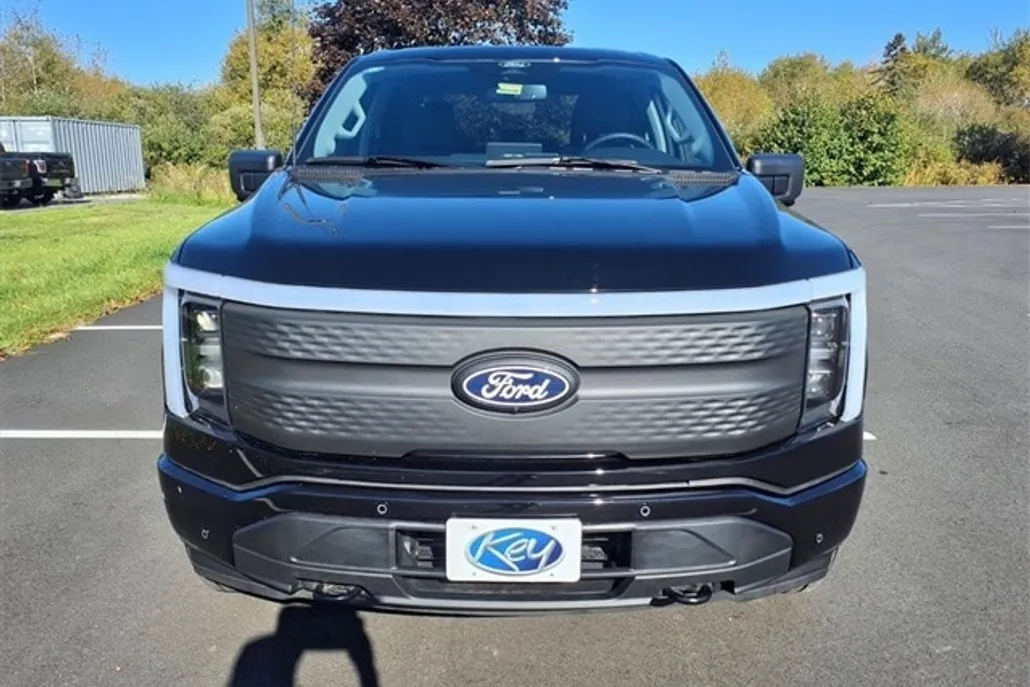 2024 Ford F-150 Lightning photo 1