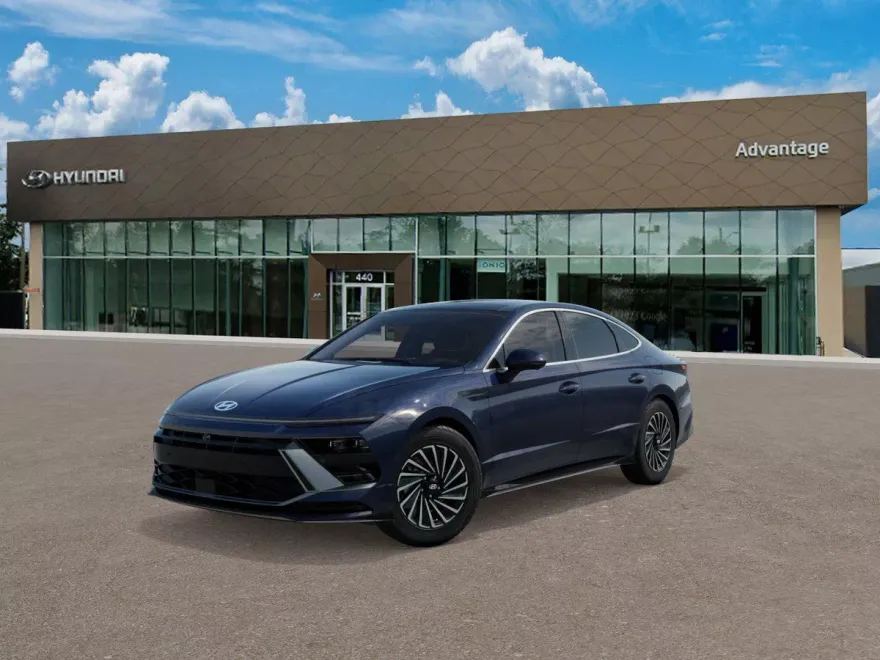 2026 Hyundai Sonata Hybrid Limited photo 1
