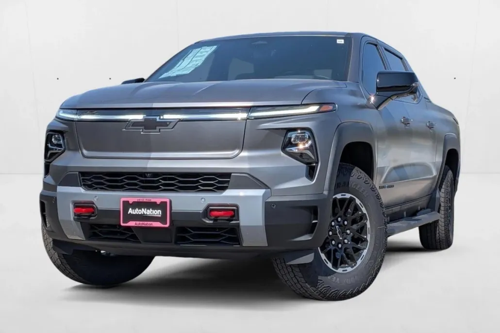 2026 Chevrolet Silverado EV Trail Boss photo 1