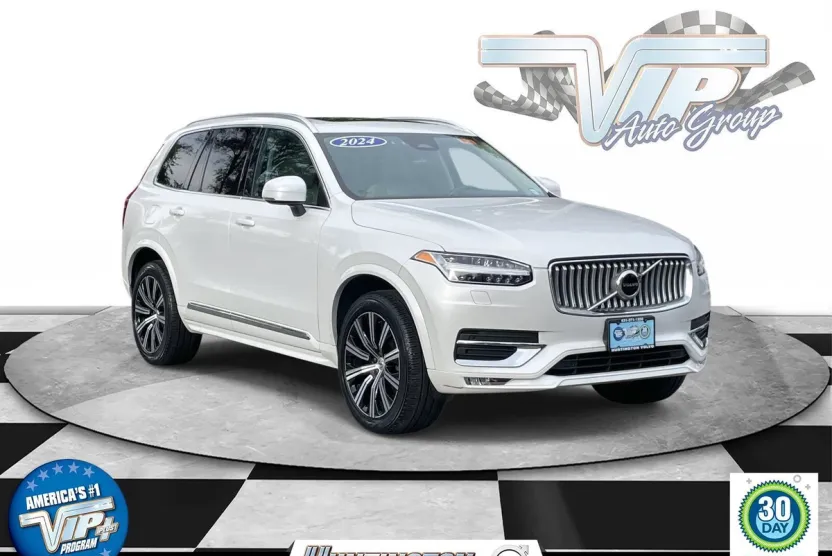2024 Volvo XC90 B5 AWD Core photo 1