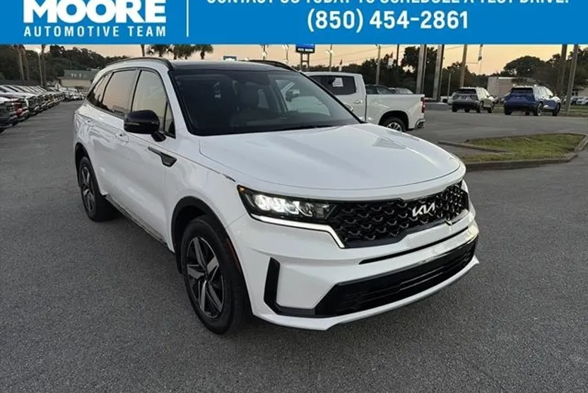 2023 Kia Sorento S photo 1
