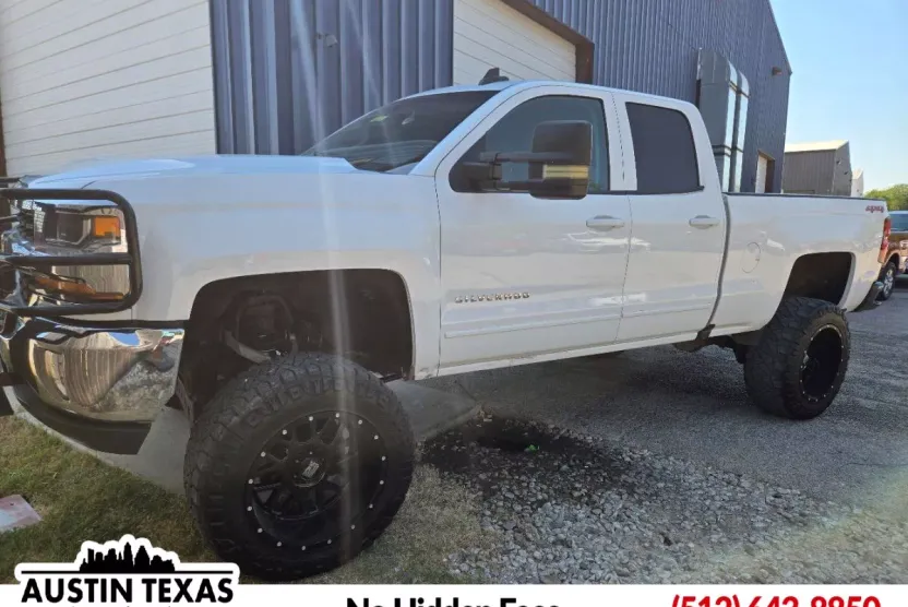 2018 Chevrolet Silverado 1500 LT photo 1