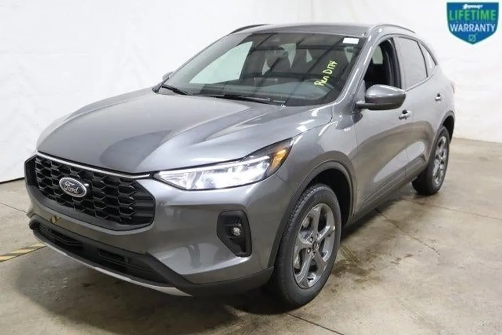 2025 Ford Escape ST-Line Select photo 1
