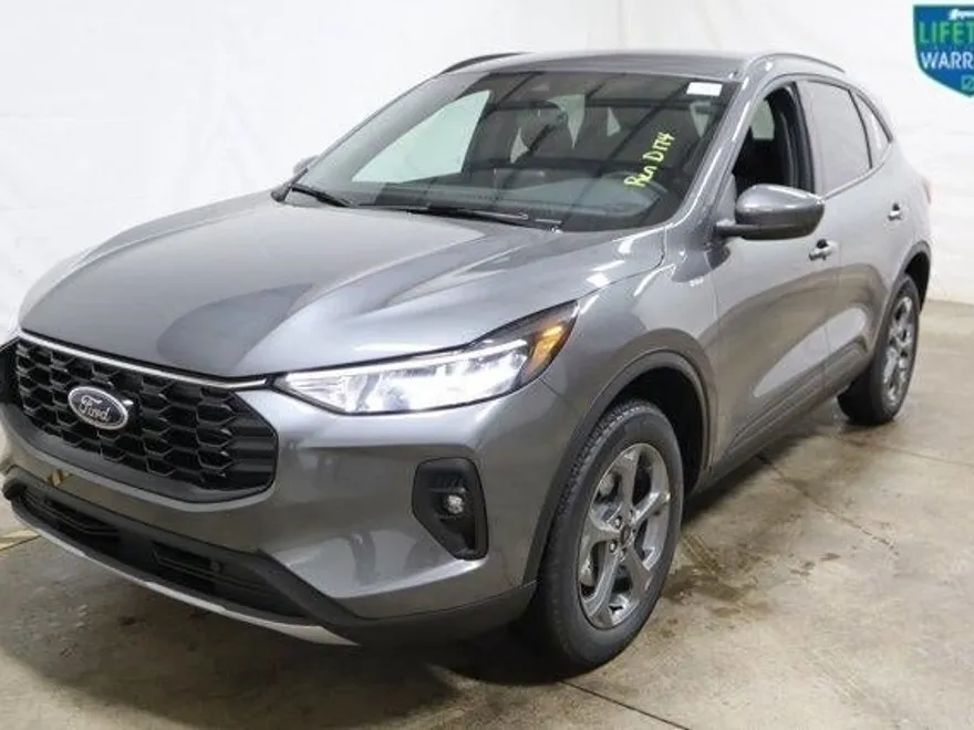 2025 Ford Escape ST-Line Select photo 1