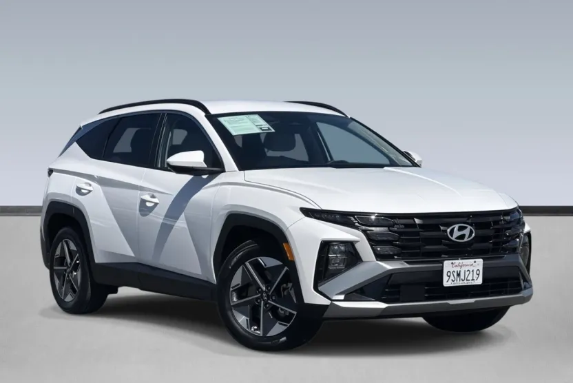 2025 Hyundai Tucson SEL photo 1