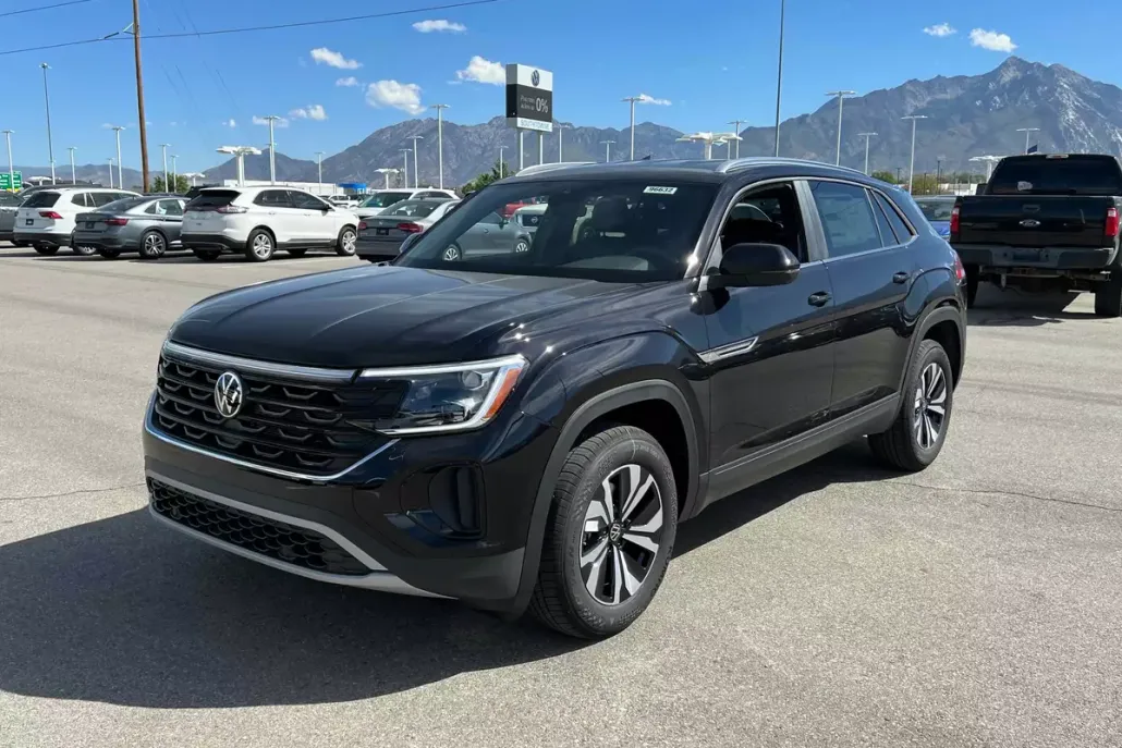 2026 Volkswagen Atlas Cross Sport SE photo 1