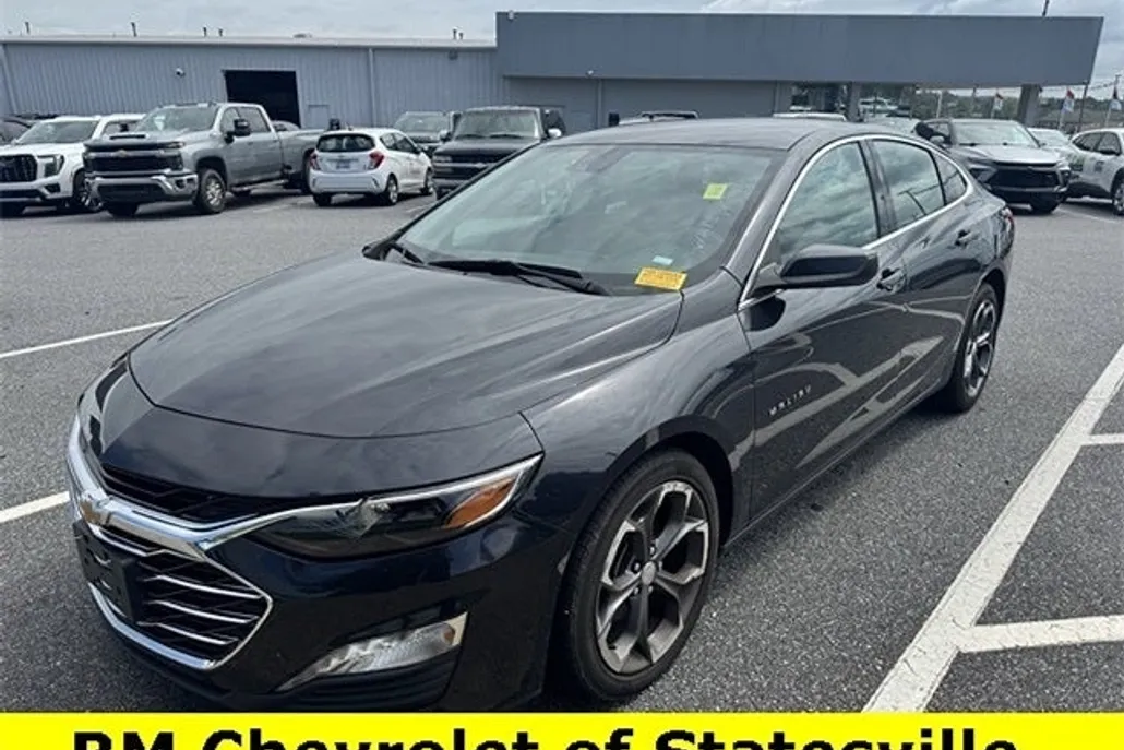 2023 Chevrolet Malibu 1LT photo 1