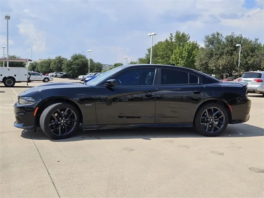 2019 Dodge Charger R/T photo 1