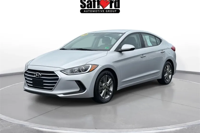2018 Hyundai Elantra SEL photo 1