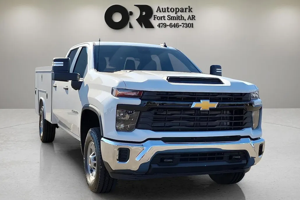 2025 Chevrolet Silverado 2500HD photo 1