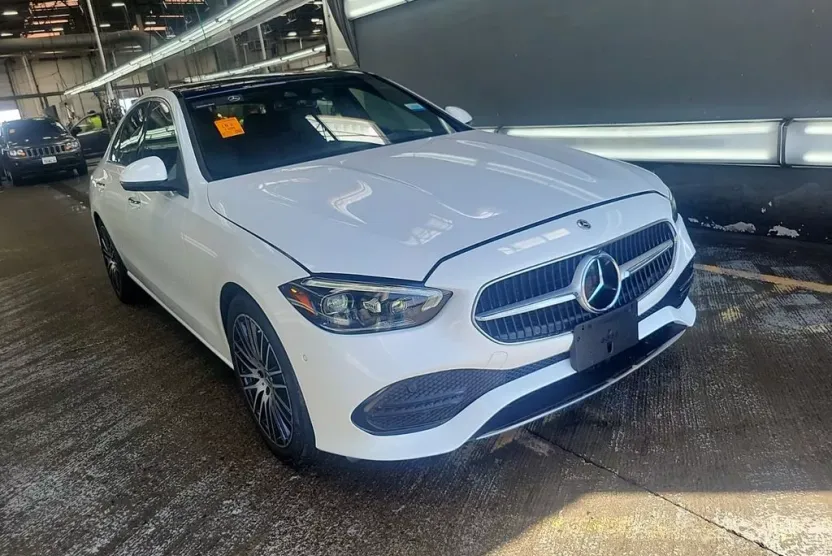2022 Mercedes Benz C 300 photo 1