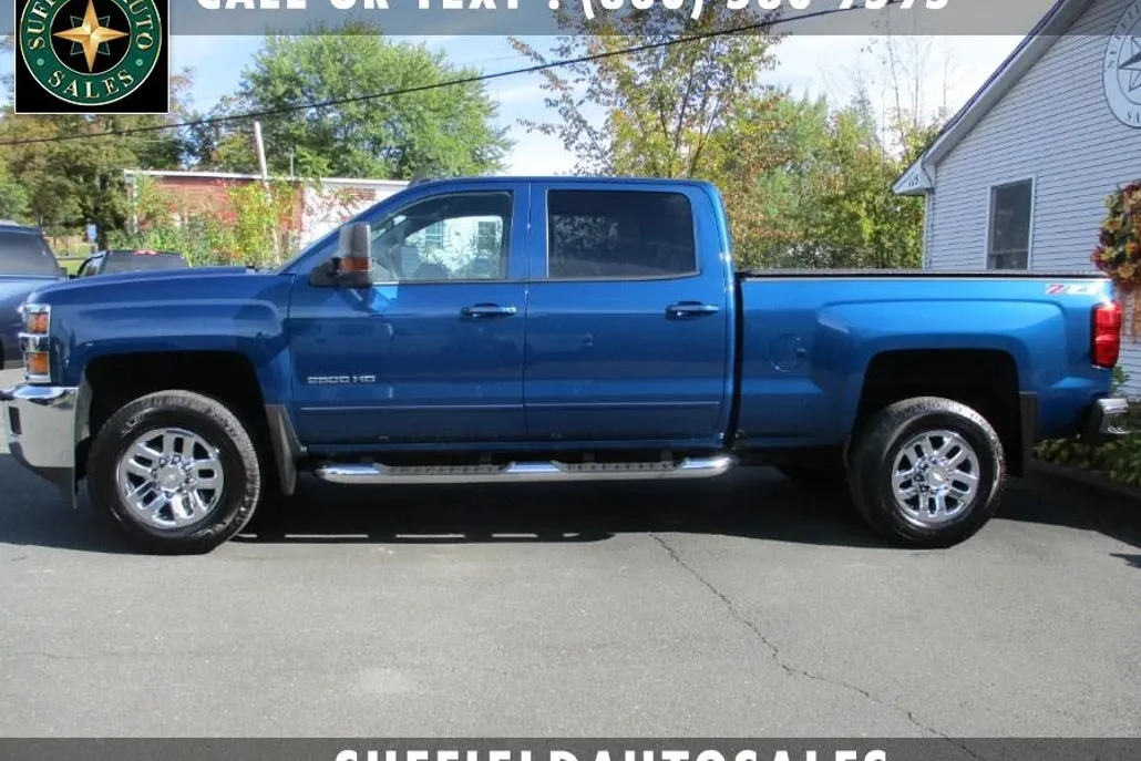 2019 Chevrolet Silverado 2500HD LT photo 1