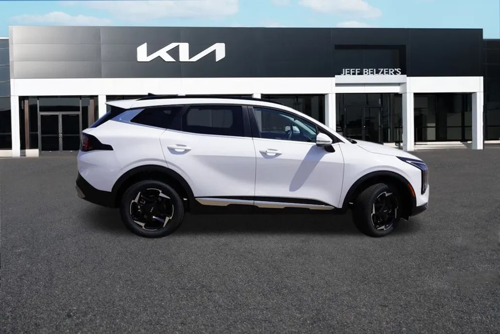 2026 Kia Sportage EX photo 1