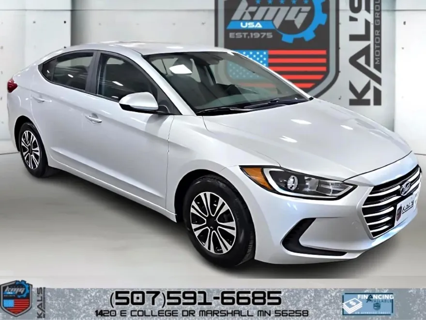 2017 Hyundai Elantra SE photo 1