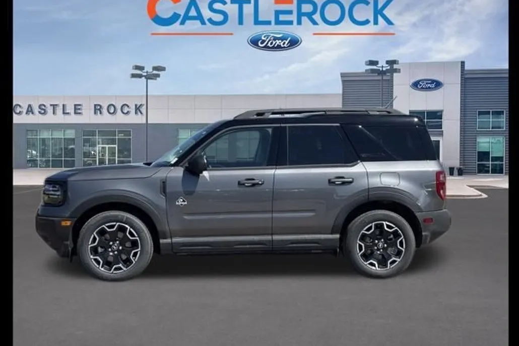 2025 Ford Bronco Sport Outer Banks photo 1