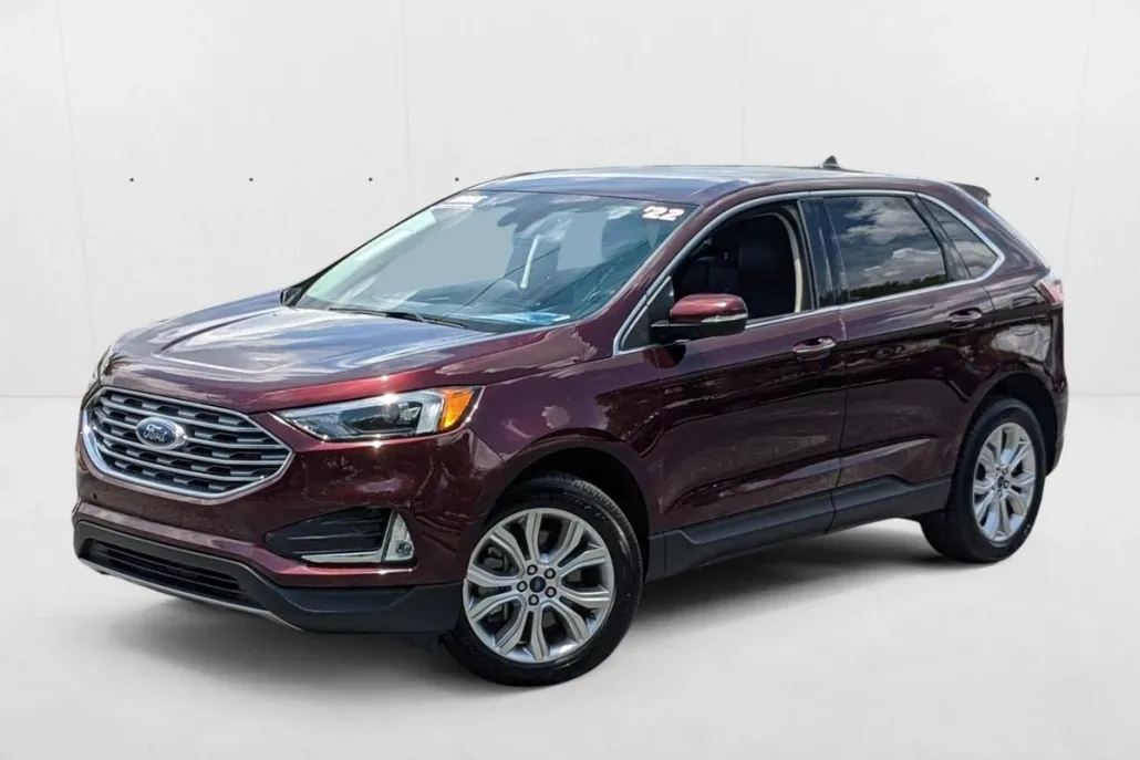 2022 Ford Edge Titanium photo 1