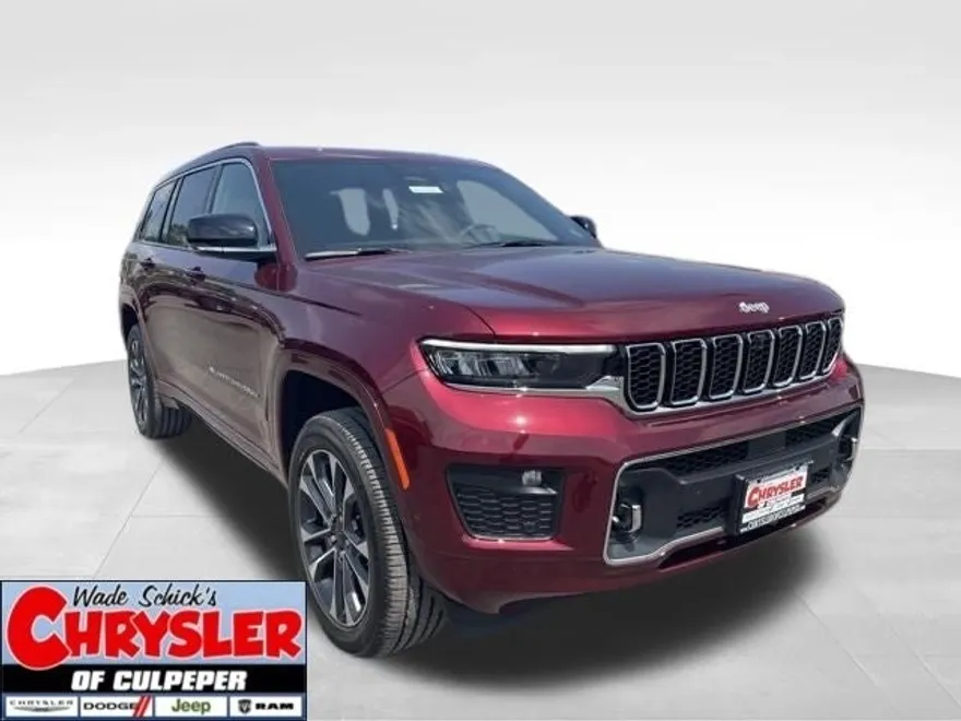 2025 Jeep Grand Cherokee Overland photo 1