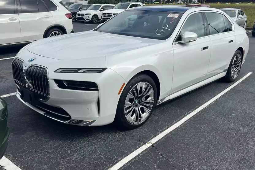 2024 Bmw i7 eDrive50 photo 1
