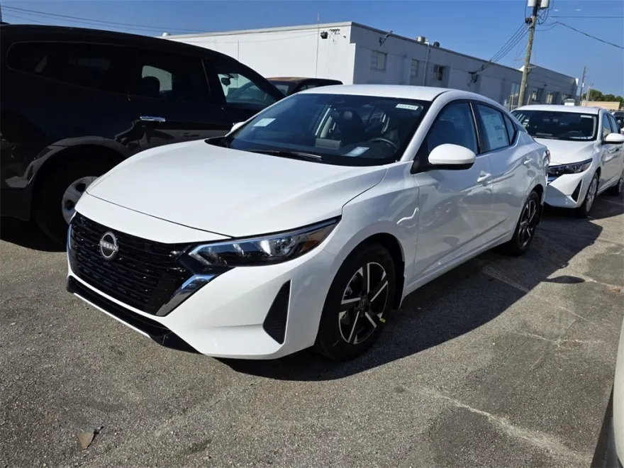 2025 Nissan Sentra SV photo 1