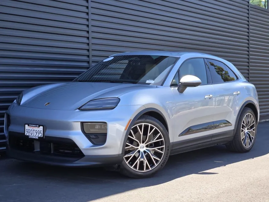 2024 Porsche Macan Electric 4 photo 1