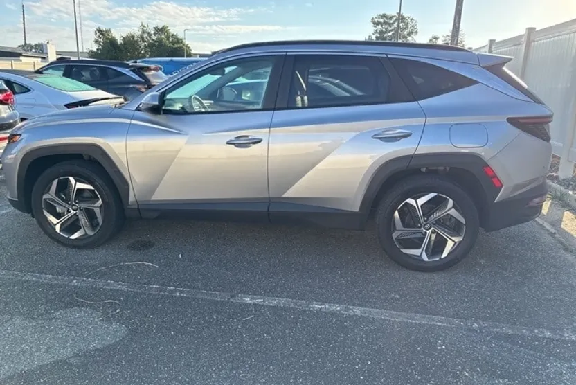 2022 Hyundai Tucson SEL photo 1