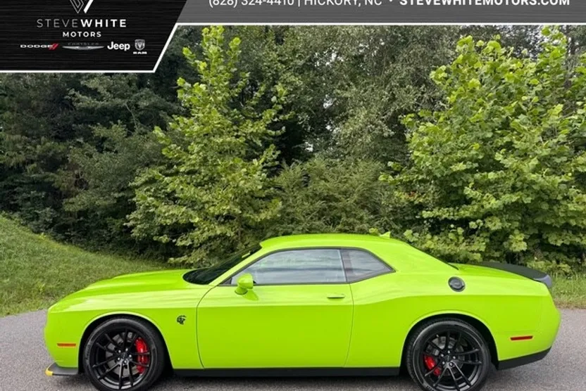 2023 Dodge Challenger SRT8 Hellcat photo 1