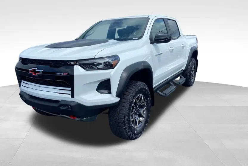 2024 Chevrolet Colorado ZR2 photo 1