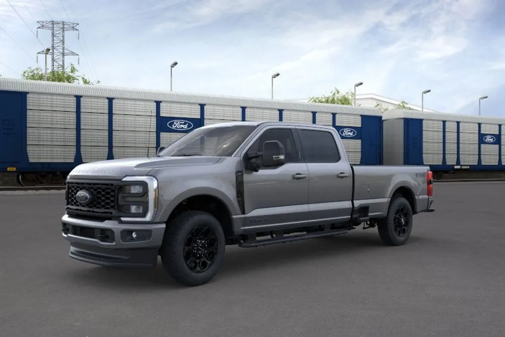 2025 Ford F-350 photo 1
