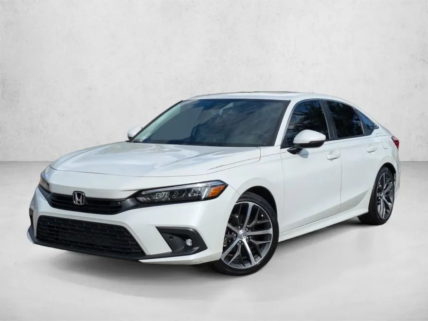 2023 Honda Civic Touring photo 1