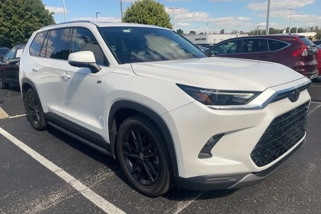 2024 Toyota Grand Highlander Hybrid Limited photo 1