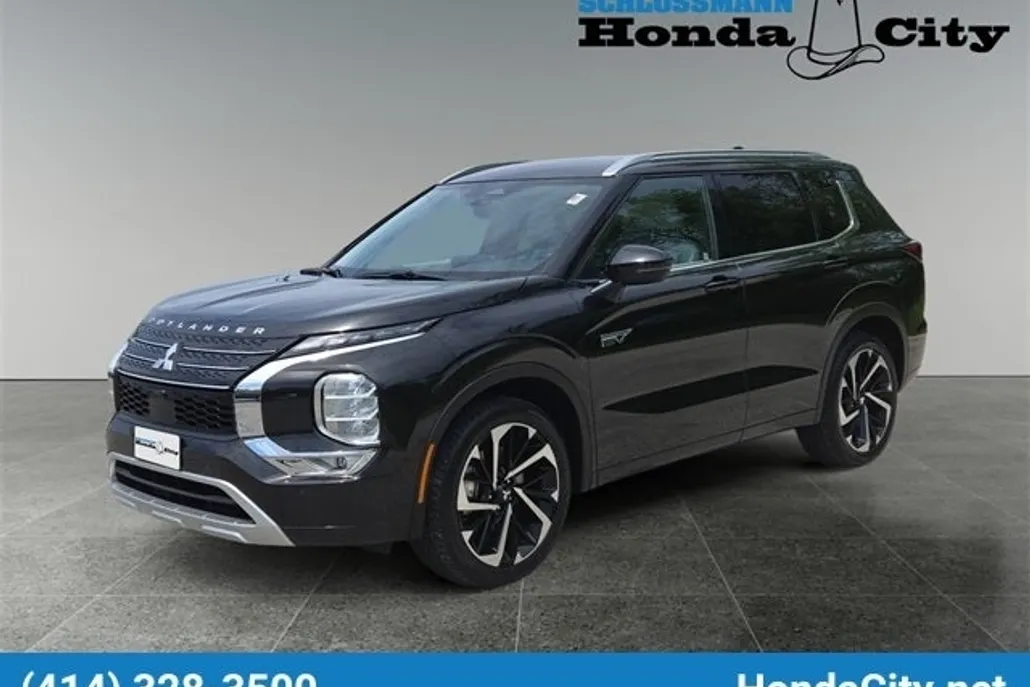 2023 Mitsubishi Outlander PHEV SEL photo 1