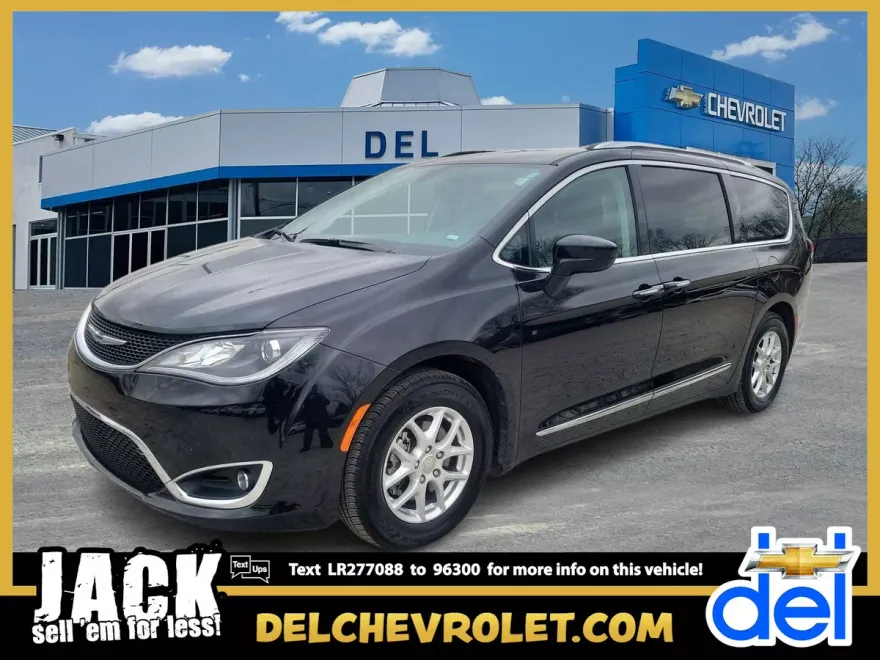 2020 Chrysler Pacifica Touring L photo 1