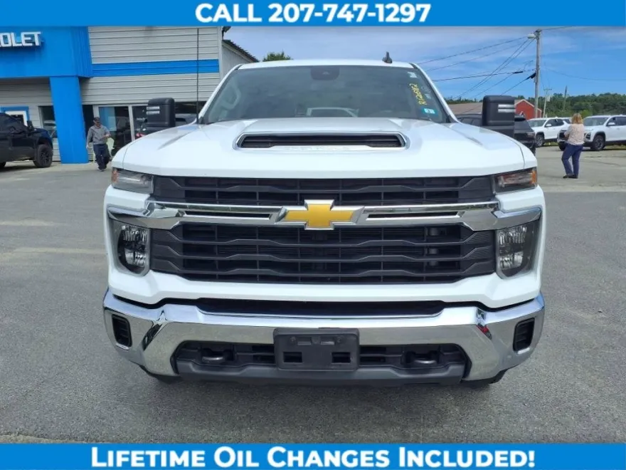 2024 Chevrolet Silverado 2500HD LT photo 1