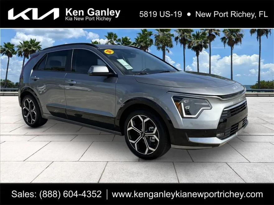 2024 Kia Niro Plug-In Hybrid SX photo 1