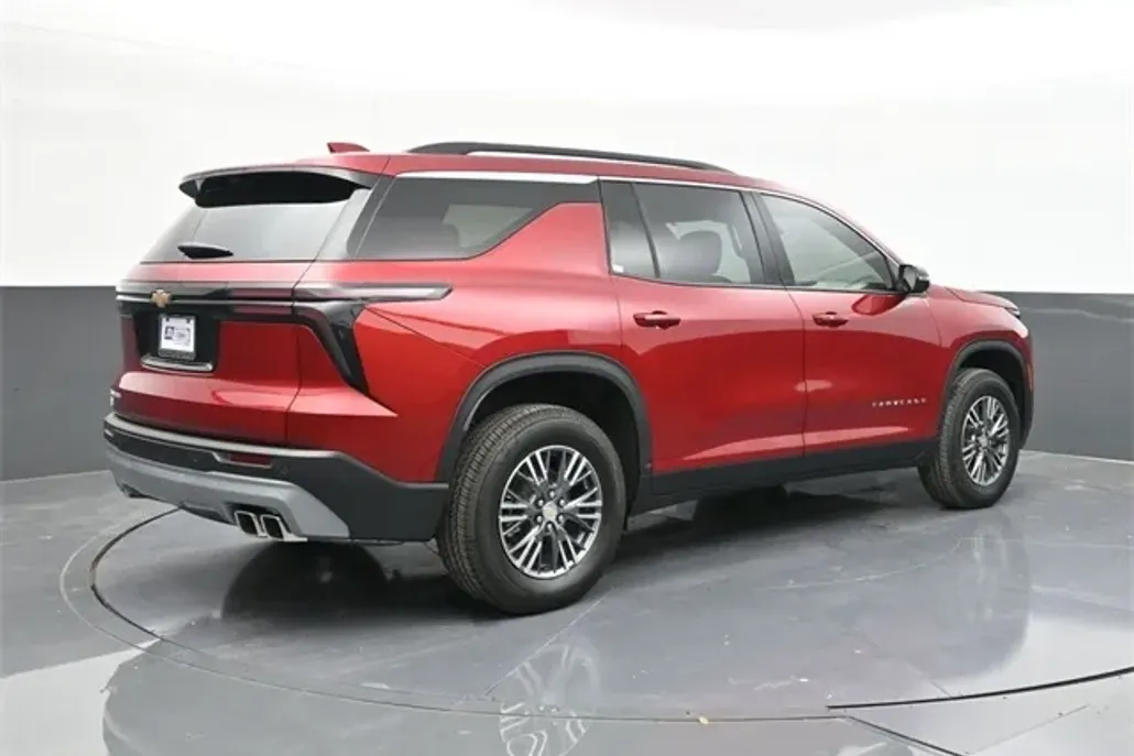 2026 Chevrolet Traverse photo 1