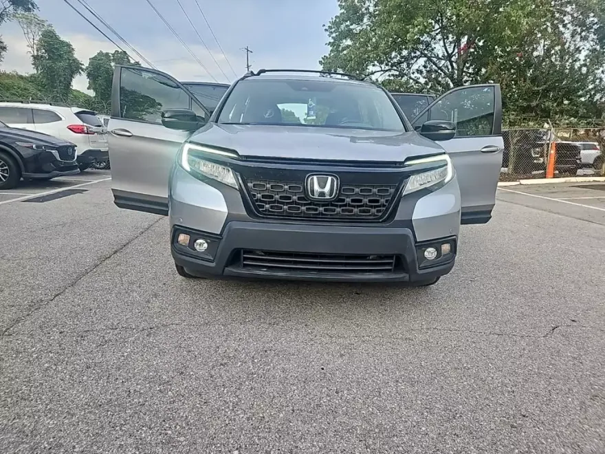 2021 Honda Passport Touring photo 1