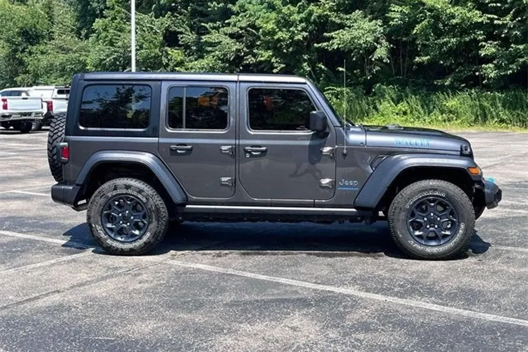 2023 Jeep Wrangler 4xe photo 1