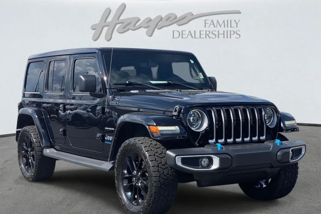 2023 Jeep Wrangler 4xe Sahara photo 1