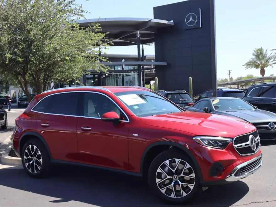 2025 Mercedes Benz GLC 350e 4MATIC photo 1