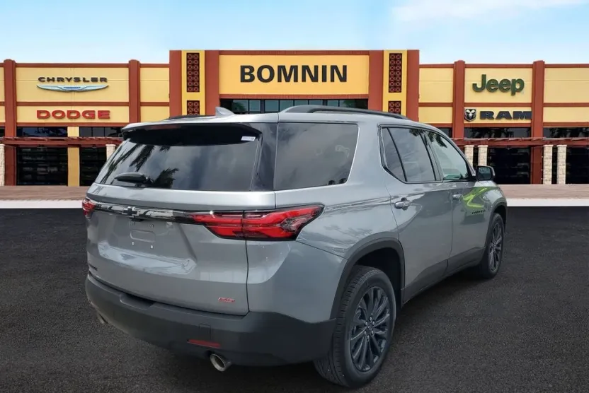 2023 Chevrolet Traverse RS photo 1