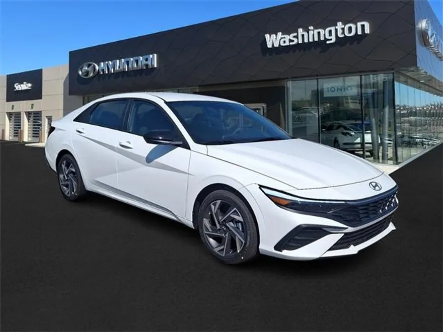 2025 Hyundai Elantra SEL Sport photo 1
