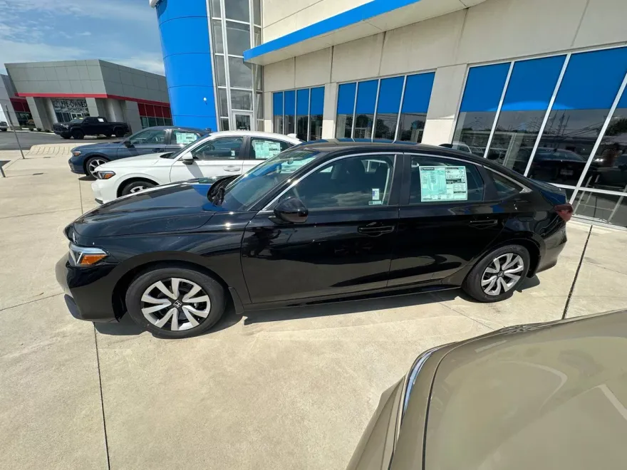 2026 Honda Civic LX photo 1
