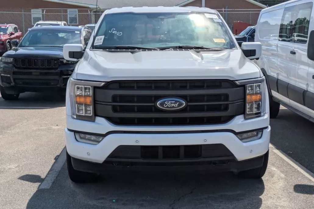 2022 Ford F-150 Lariat photo 1