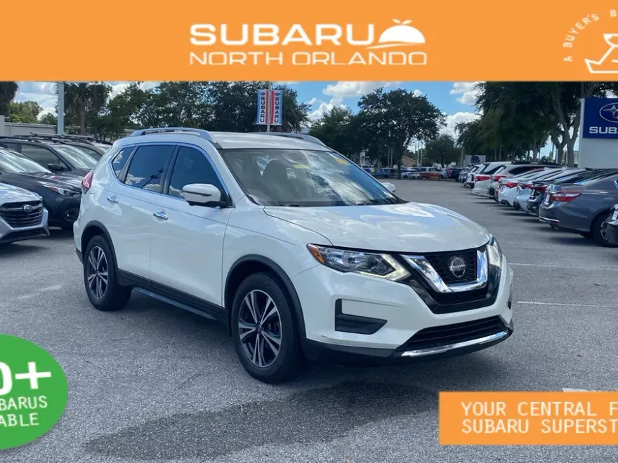 2019 Nissan Rogue SV photo 1