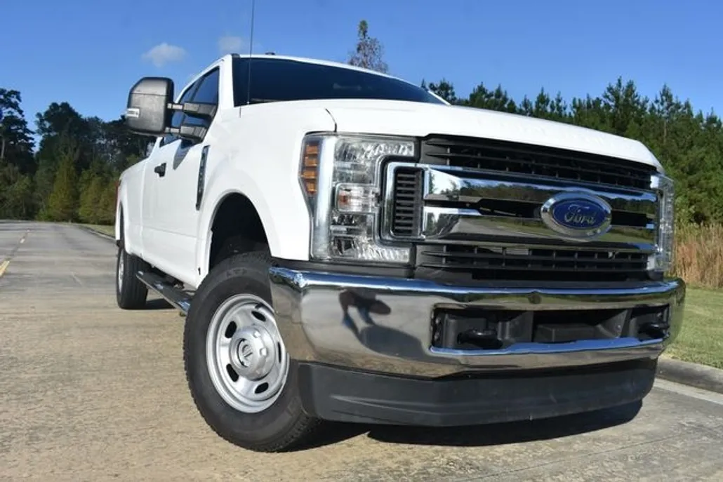 2019 Ford F-250 XLT photo 1